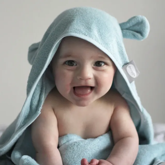 Shnuggle badehåndklæde til baby hvid 85x85 bambus